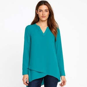 White House Black Market Green Split Neck Asymmetrical Hem Tunic Blouse Size 4